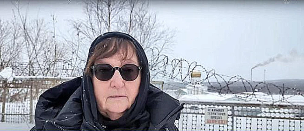 Майка на Навални: Видях тялото на моя син, принуждават ме да го погреба в тайна