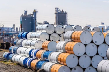 ЕК: Ценовата граница от 60 долара за руски петрол не се прилага към българската дерогация