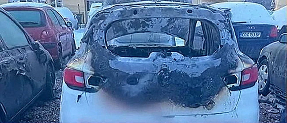 Умишлен палеж: Служебен автомобил на бизнесмена Даниел Бачорски бе запален в Нови хан