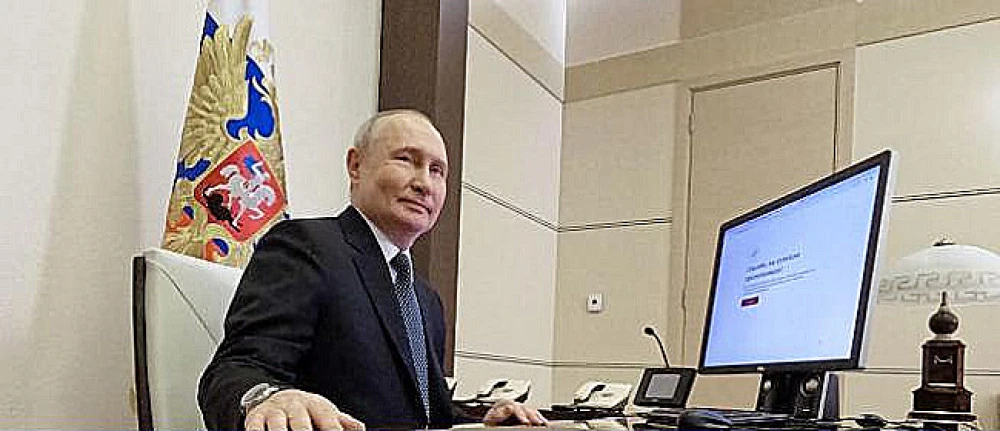 Владимир Путин упражни правото си на глас онлайн за руските президентски избори