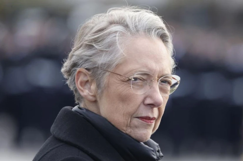 Френската министър-председателка Елизабет Борн подава оставка