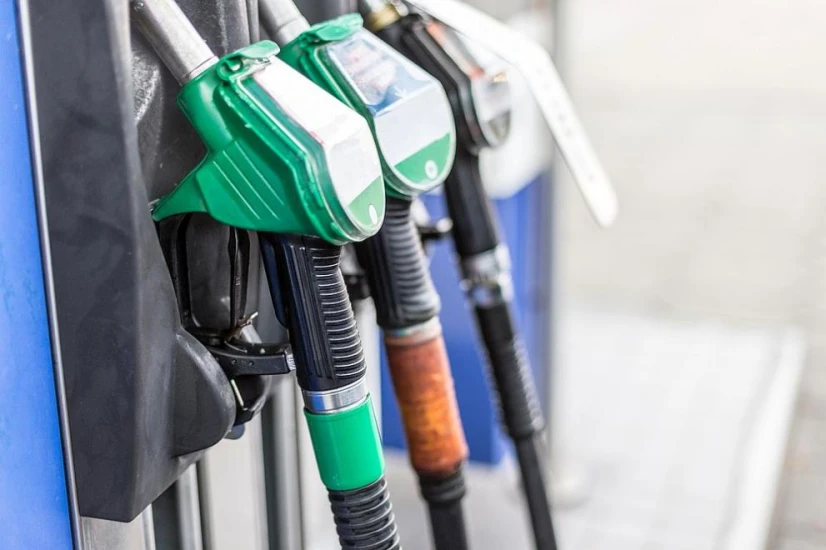 Спад в цените: Бензинът и дизелът стават все по-евтини