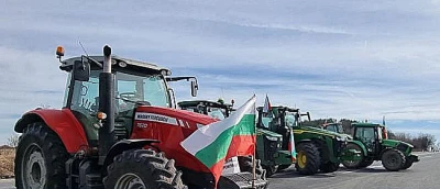 Земеделците продължават с протестите, искайки оставката на министър Кирил Вътев