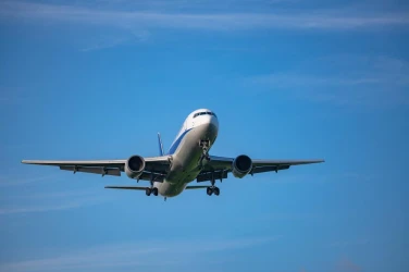Аварийно кацане на самолет в София поради фатален инцидент на борда