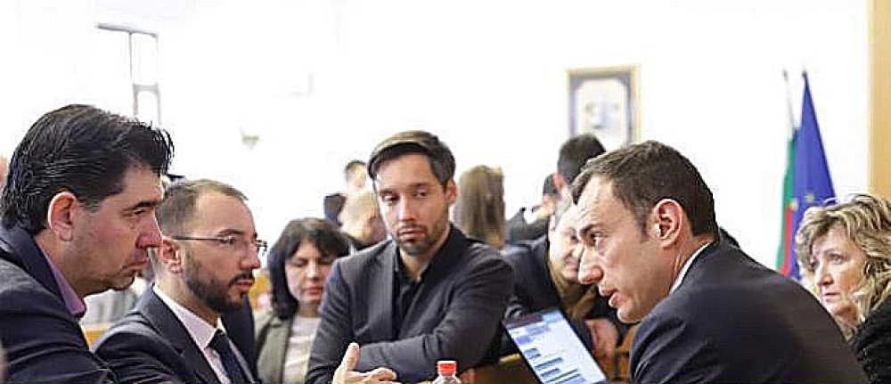 Областният управител изисква ново разпределение на комисиите в Софийския общински съвет